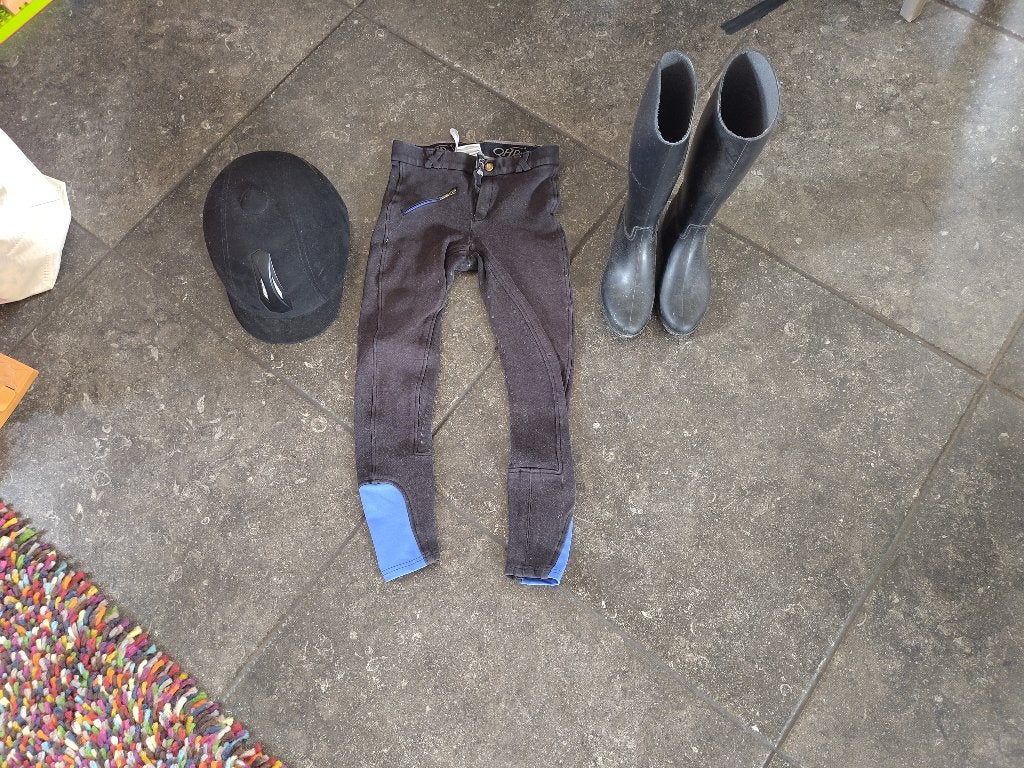 Mooi setje paardrijkleding en laarzen, Gebruikt, Kinderen, Ophalen of Verzenden, Veelzijdigheid