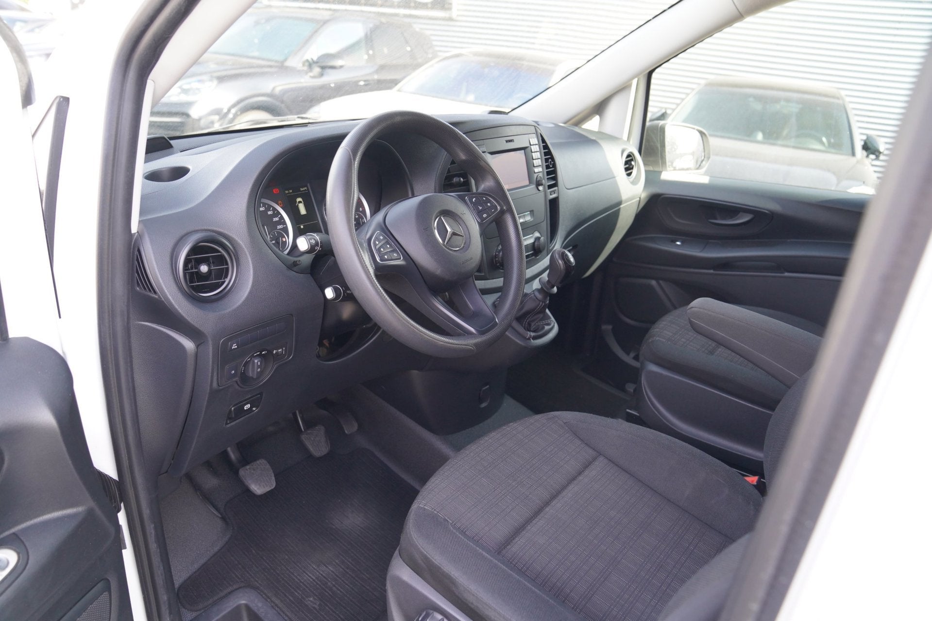 Mercedes-Benz Vito 110 CDI Extra Lang| Airco | Navigatie | 6, Voorwielaandrijving, Gebruikt, Euro 6, 4 cilinders