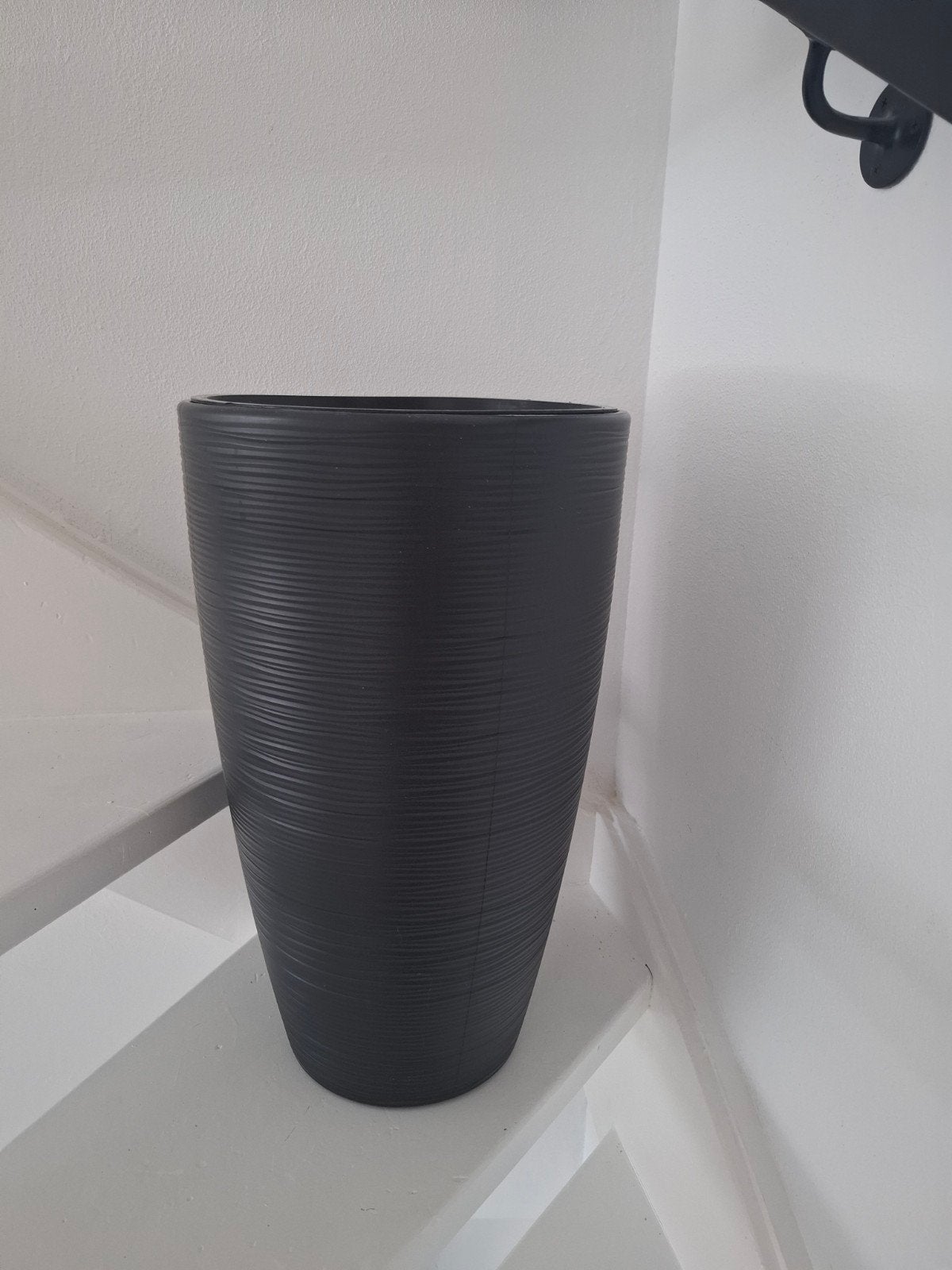 kunststof bloempot, Ophalen, Kunststof, 40 cm of meer, Rond