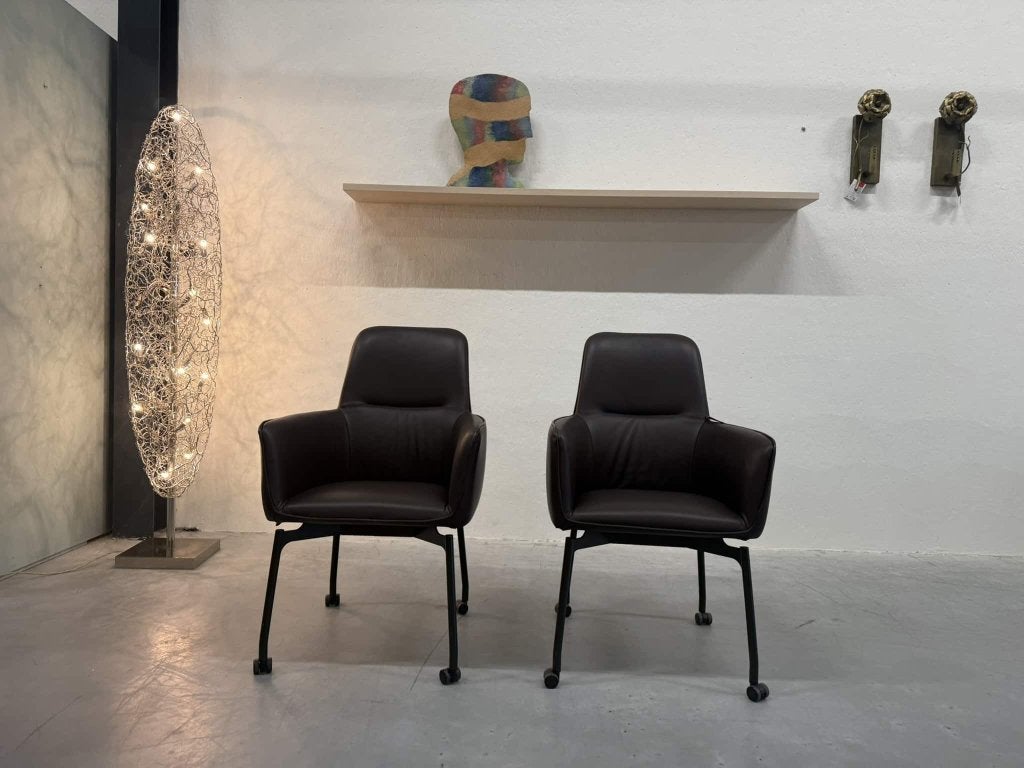 2 Nieuw Leolux Gyon stoelen noli leer design stoel Wiel, Huis en Inrichting, Stoelen, Niet ingevuld, Niet ingevuld, Niet ingevuld