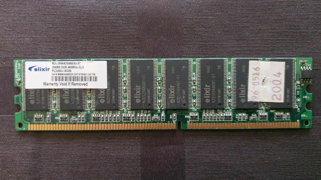 Elixir 256MB RAM -  DDR 400Mhz CL3 PC3200U 30330, Computers en Software, RAM geheugen, Ophalen of Verzenden, DDR, Desktop, Gebruikt