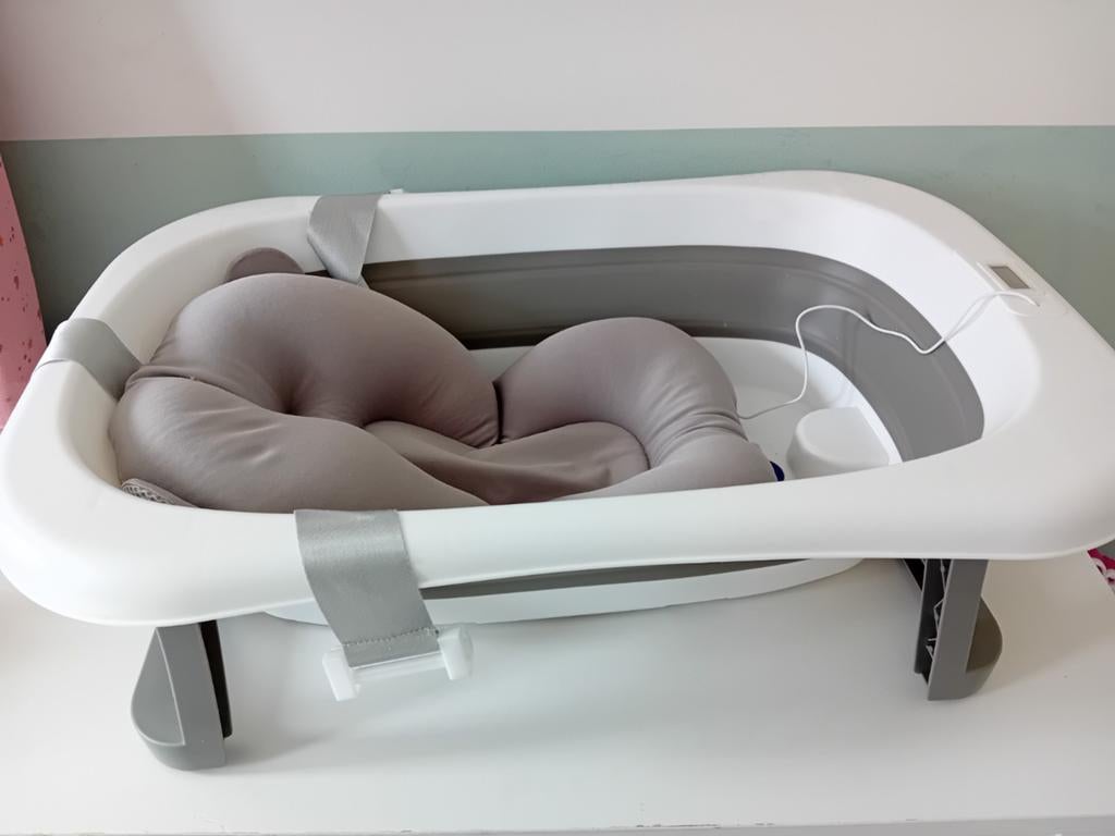 Babybadje opklapbaar tafelmodel, Ophalen, Zo goed als nieuw, Badje, Standaard