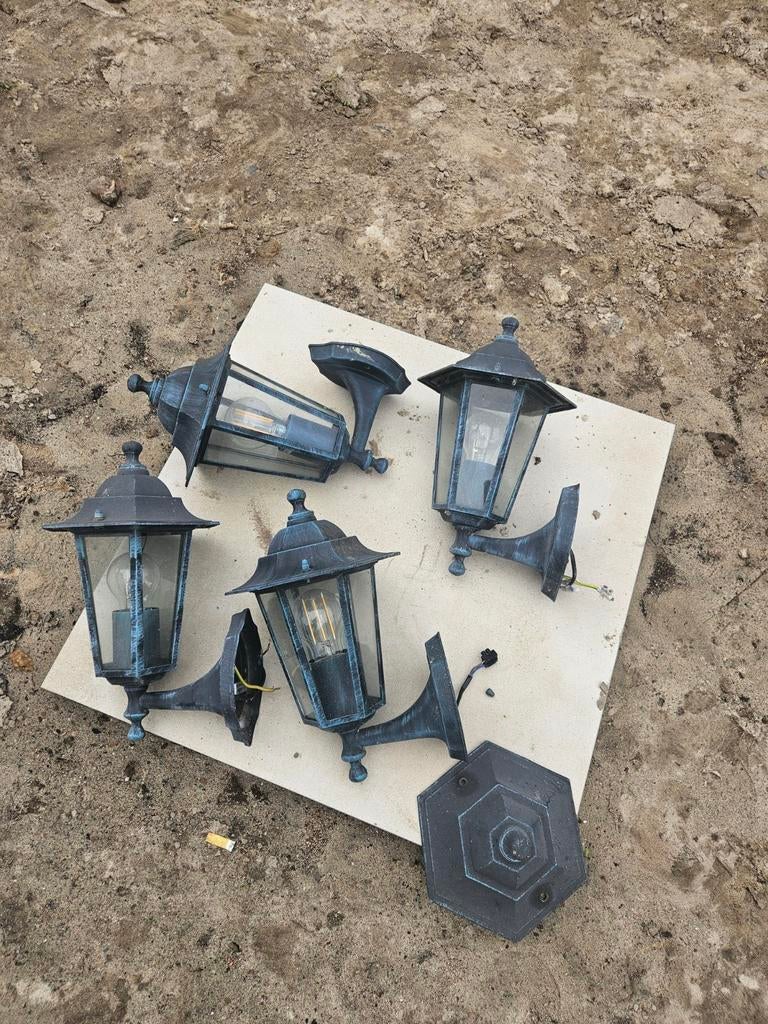Set van 4 klassieke buitenlampen voor tuin of gevel, Gebruikt, Minder dan 50 watt, Wandlamp, Onbekend