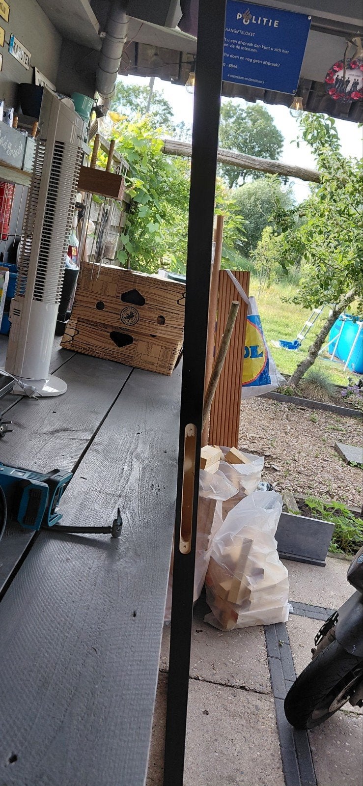 Mooie zwarte stompe binnendeur

rechts draaiende is het ., Doe-het-zelf en Verbouw, Ophalen, Minder dan 80 cm, Binnendeur, Minder dan 200 cm