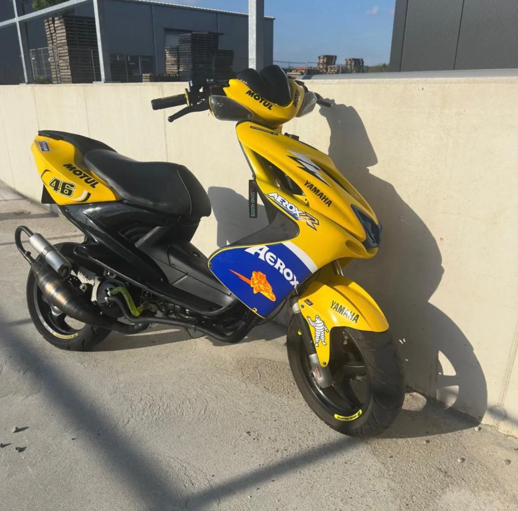 Yamaha aerox 86cc 2010, Fietsen en Brommers, Scooters | Yamaha, Zo goed als nieuw, Aerox, Benzine, Ophalen