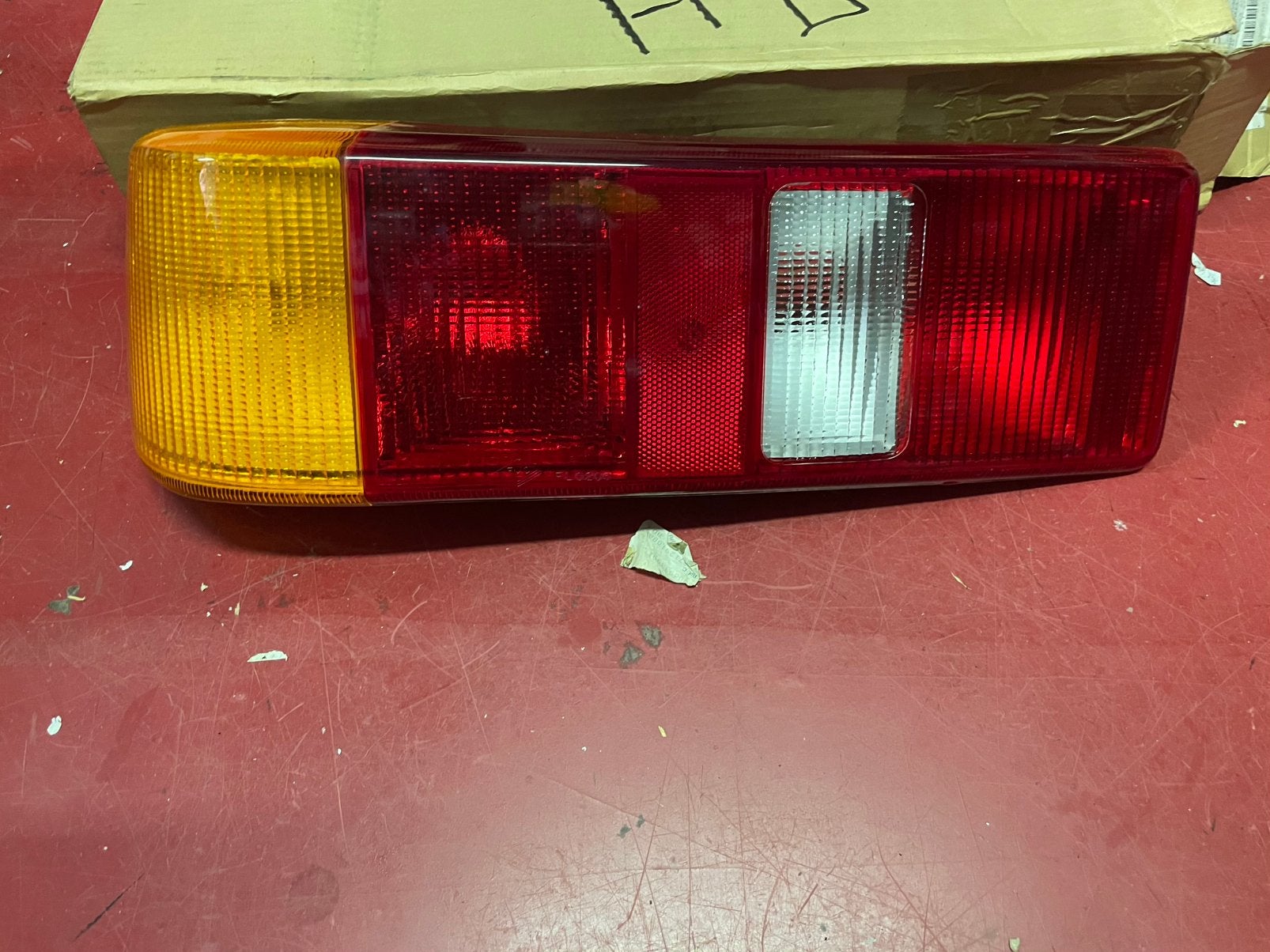 Nieuw linker achterlicht Ford Sierra MK1 HB, Ophalen of Verzenden, Nieuw