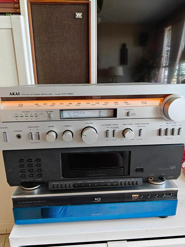 Akai AA R20 versterker 1981, Refurbished, 60 tot 120 watt, Stereo, Ophalen