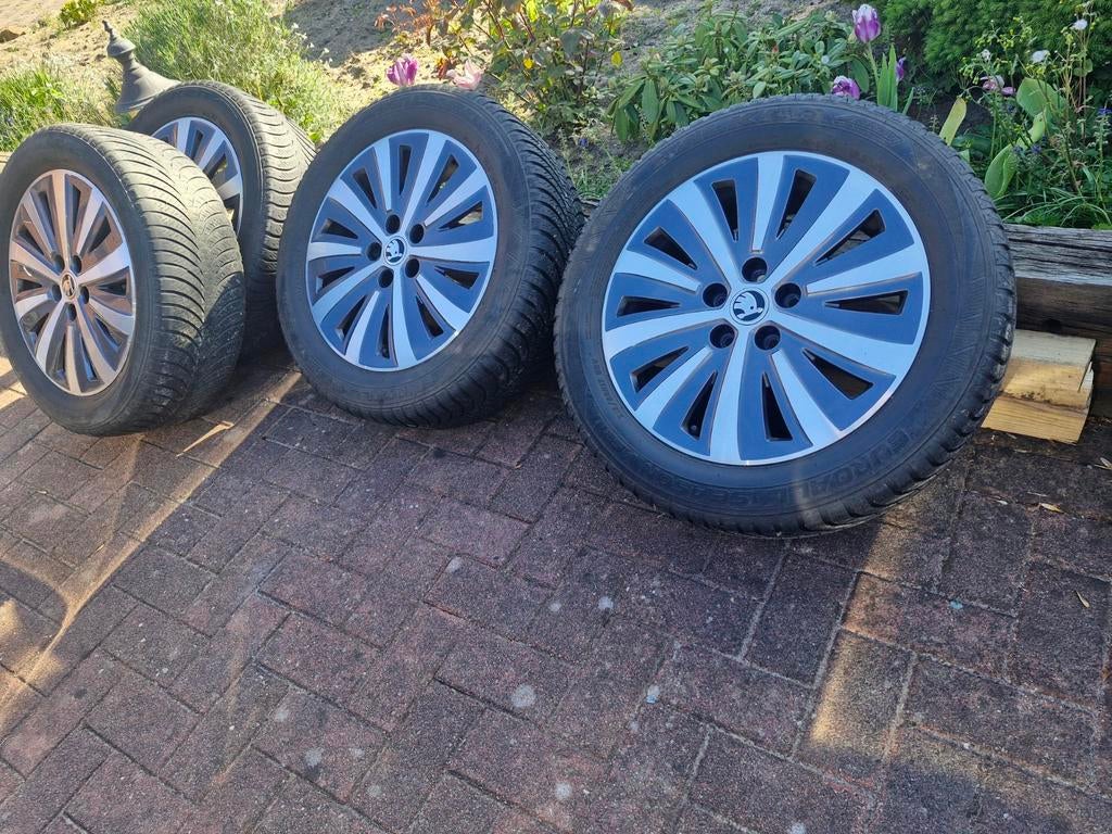 17 inch Velgen Skoda Superb, Ophalen, 215 mm, Banden en Velgen, 17 inch