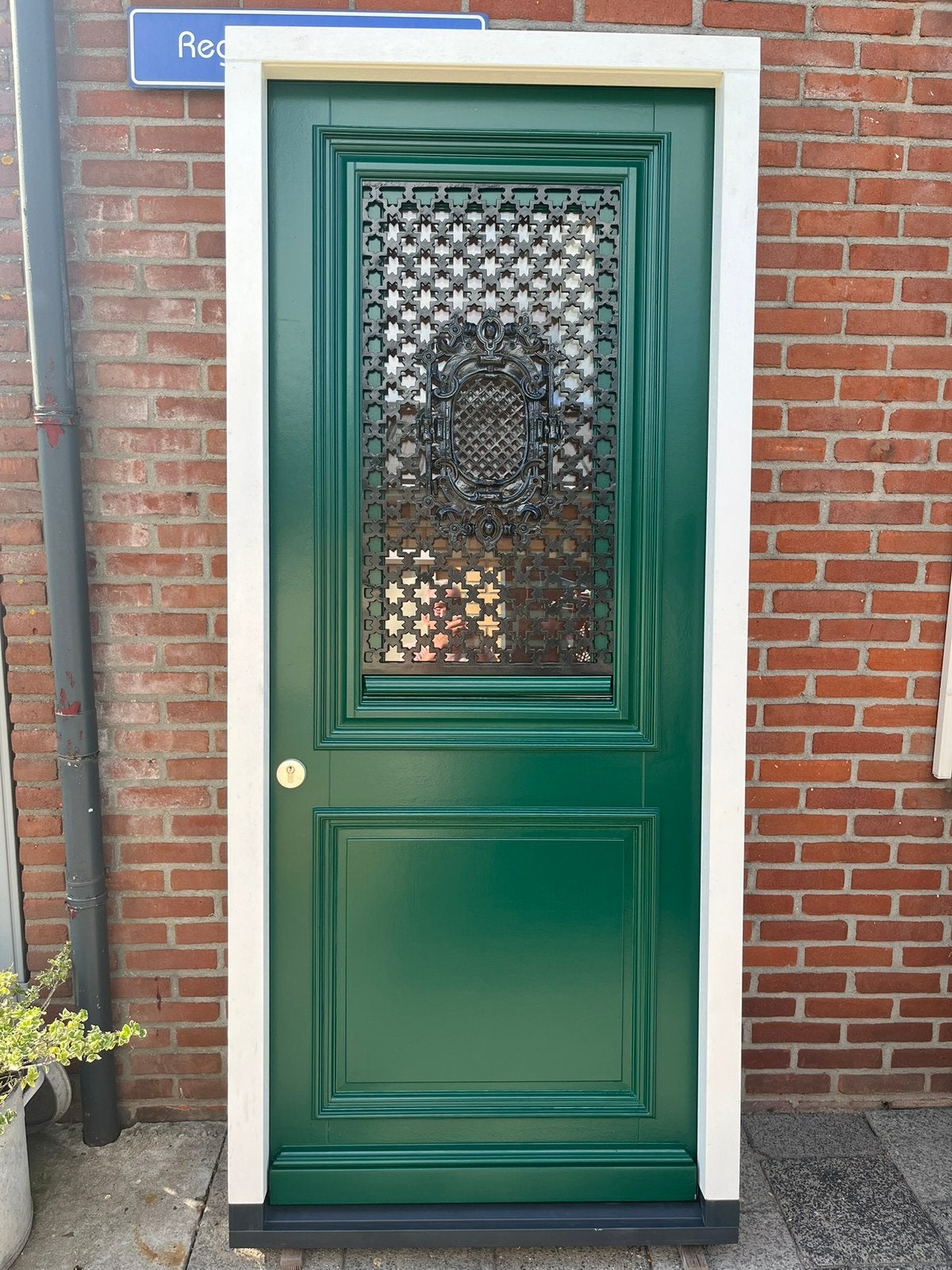 Voordeur met rooster in hardhout kozijn., Deurkozijn, Zo goed als nieuw, Hout, Ophalen