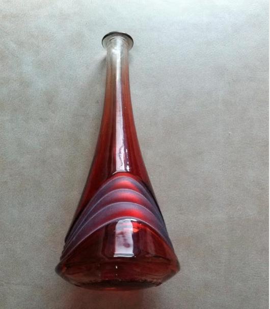 Design vaas vintage glas rood H 30 br 15 cm, Huis en Inrichting, Woonaccessoires | Vazen, Ophalen of Verzenden, Rood, Glas