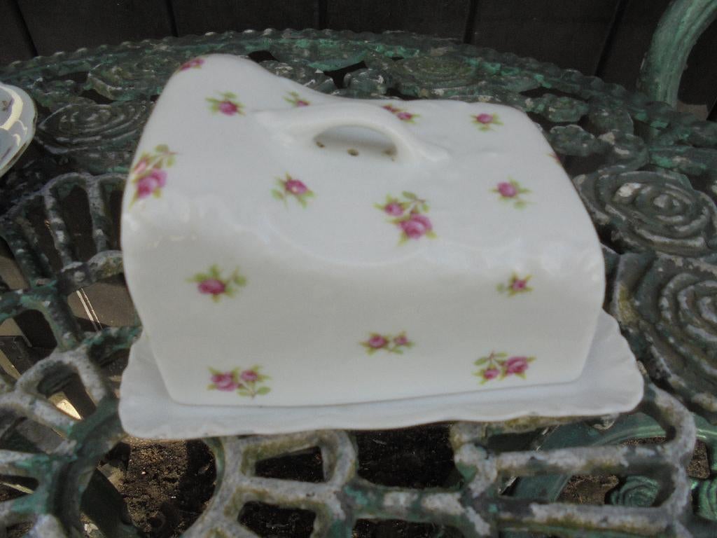 2 x Kaasstolp Victoria met roze roosjes groot en middenmaat, Ophalen of Verzenden