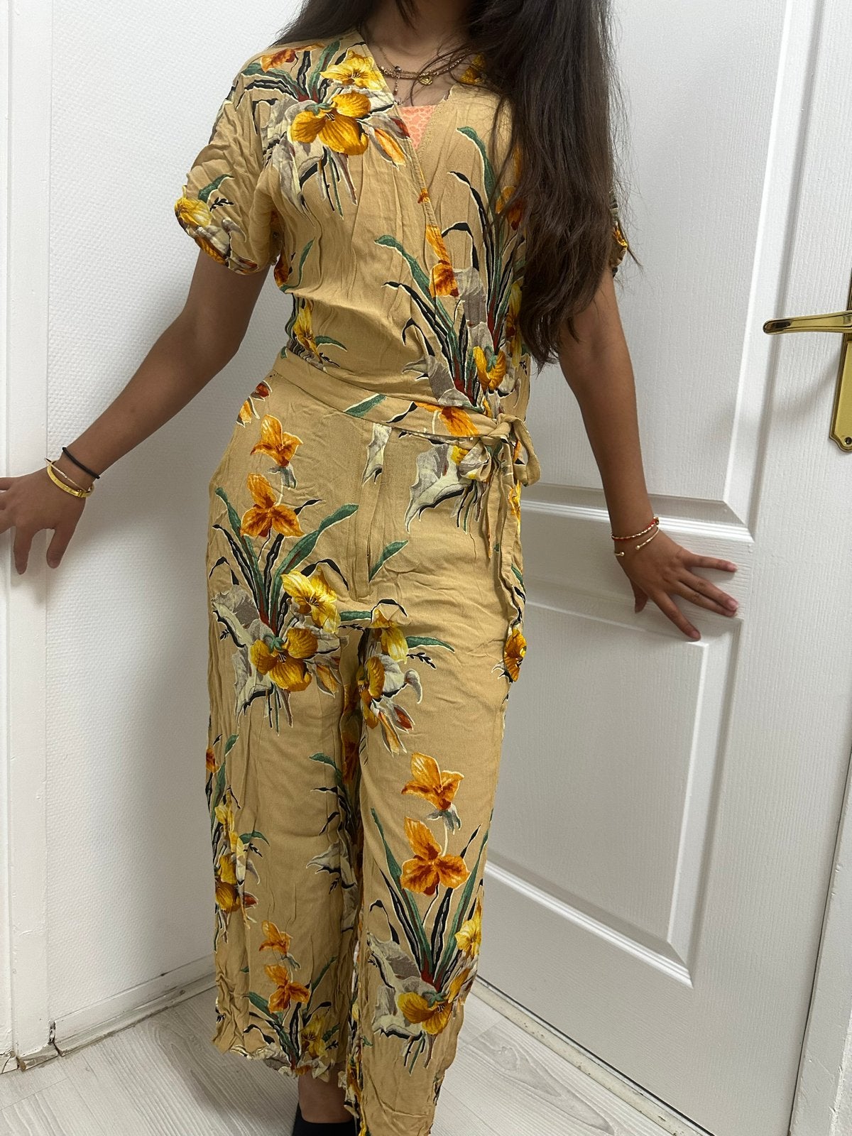 Zomerse jumpsuit met bloemenprint van &Other Stories maat 40, Ophalen of Verzenden, Zo goed als nieuw, Maat 38/40 (M), Beige