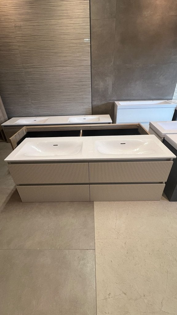 Badmeubel 140cm beige zandkleur nu van €2495 voor €1150 NEW, Huis en Inrichting, Ophalen, Brauer, Www.douchezaak.nl, 100 tot 150 cm