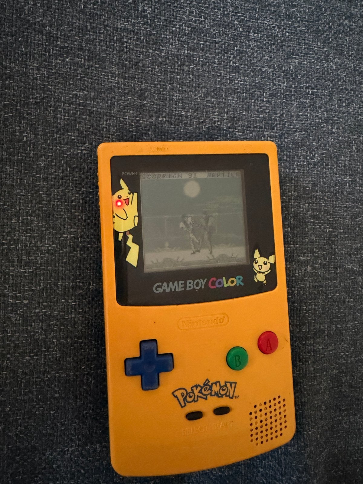 Game Boy Color Pokémon Edition met Mortal Kombat game, Ophalen of Verzenden, Gebruikt, Game Boy Color, Met games