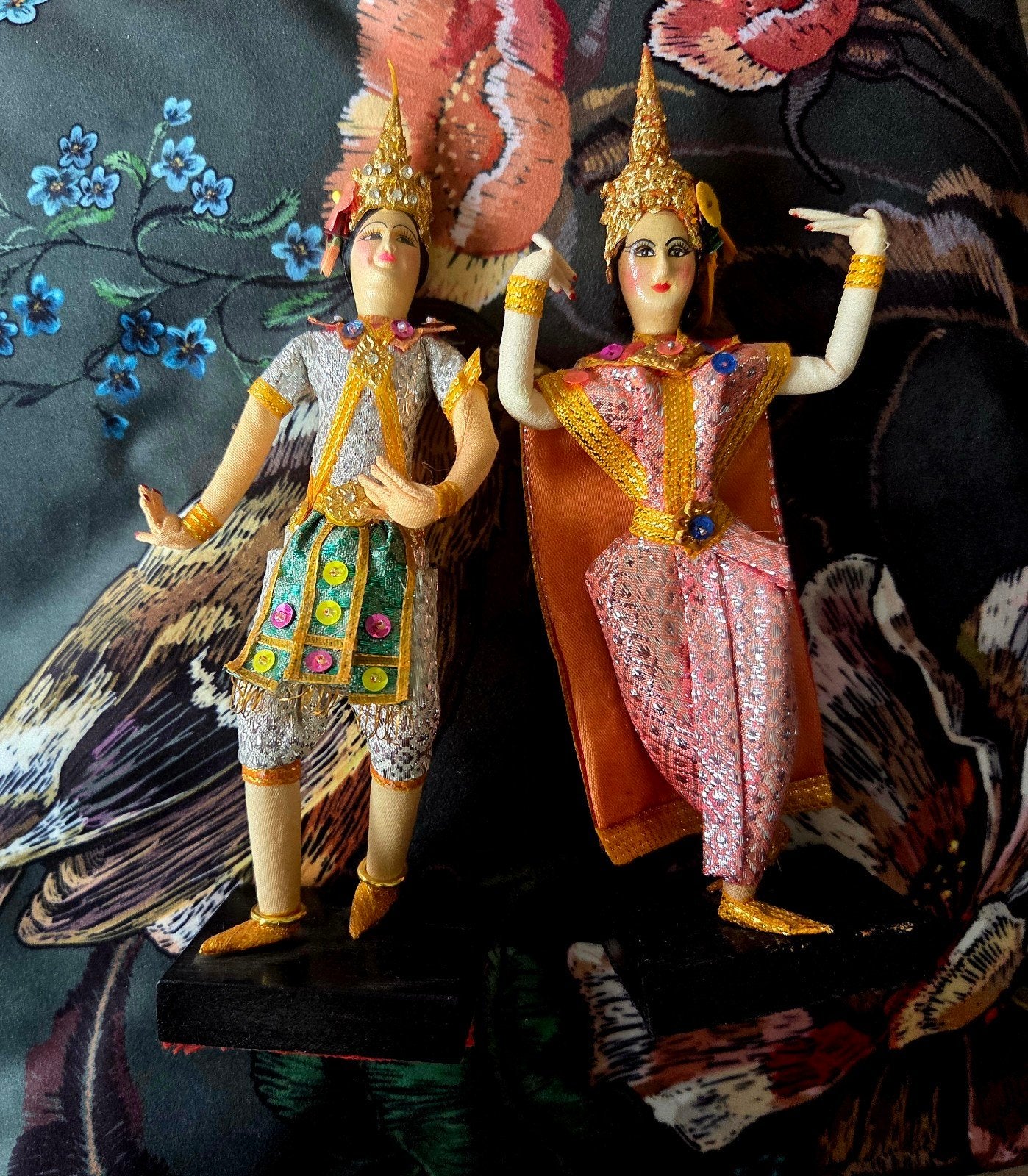 Set van 2 vintage Thaise danseressen poppen - Handgemaakt, Ophalen of Verzenden, Zo goed als nieuw