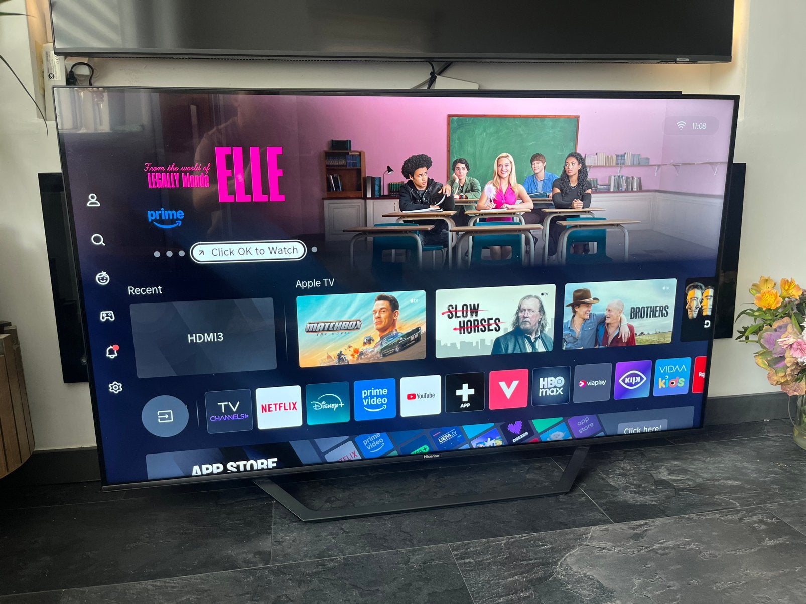 Hisensse 55 inch Qled 2024 4k dolby vision hdr smart tv, 50 Hz, Zo goed als nieuw, 100 cm of meer, Ophalen