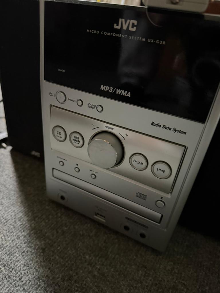 JVC radio, cd speler plus twee boxen, Audio, Tv en Foto, Ophalen, Gebruikt, JVC, Tuner of Radio