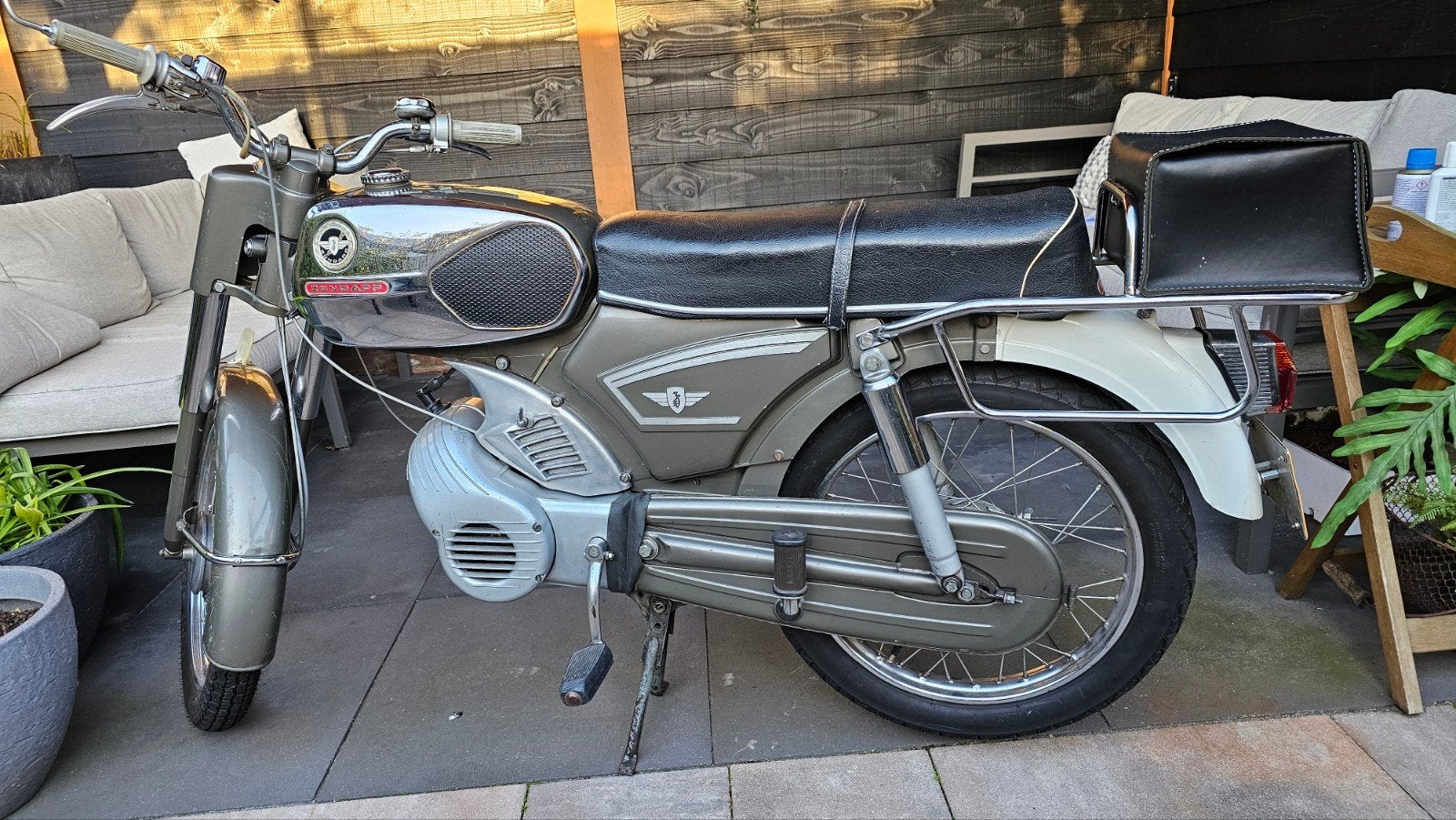 Mooie originele Zundapp 517-05 lijst 9 uit 1971, Fietsen en Brommers, Brommeronderdelen | Zundapp, Ophalen of Verzenden, Gebruikt
