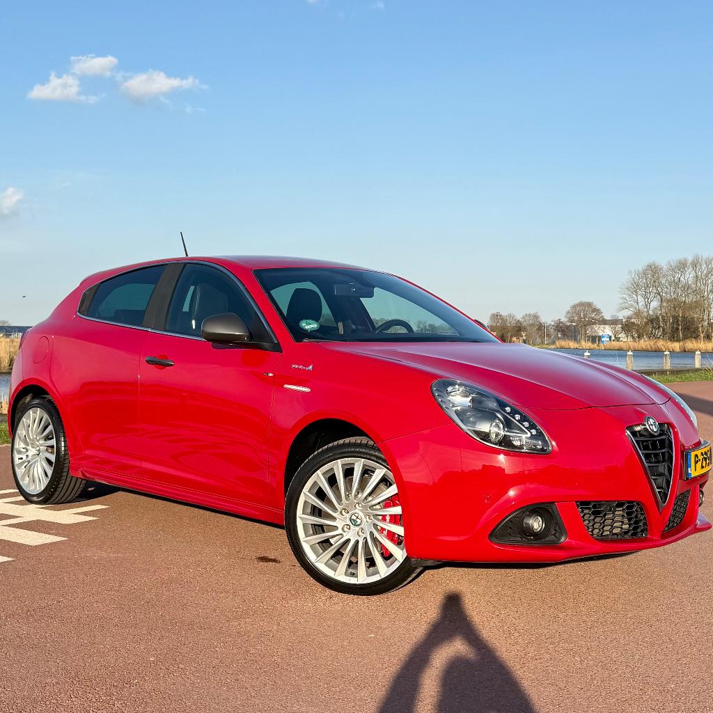 Alfa Romeo Giulietta 1.4 Turbo 2015 QV line | Q2 | Full PPF, Auto's, Alfa Romeo, Bedrijf, Giulietta, Airbags, Airconditioning