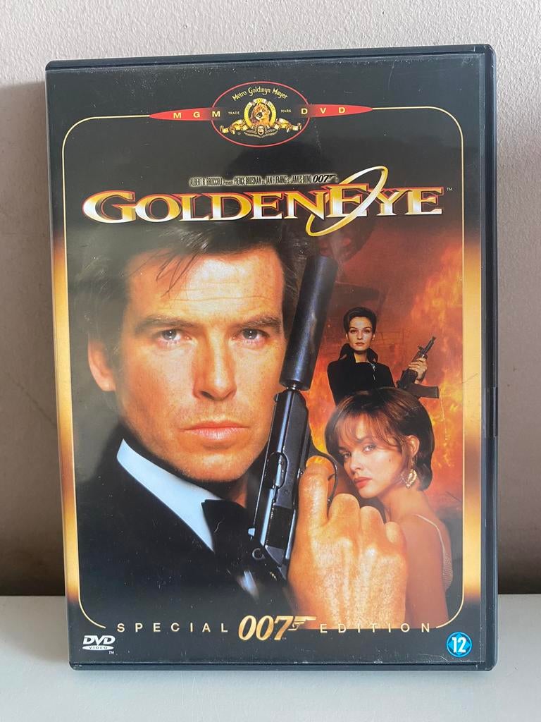 GoldenEye, Vanaf 12 jaar, Ophalen of Verzenden, Zo goed als nieuw