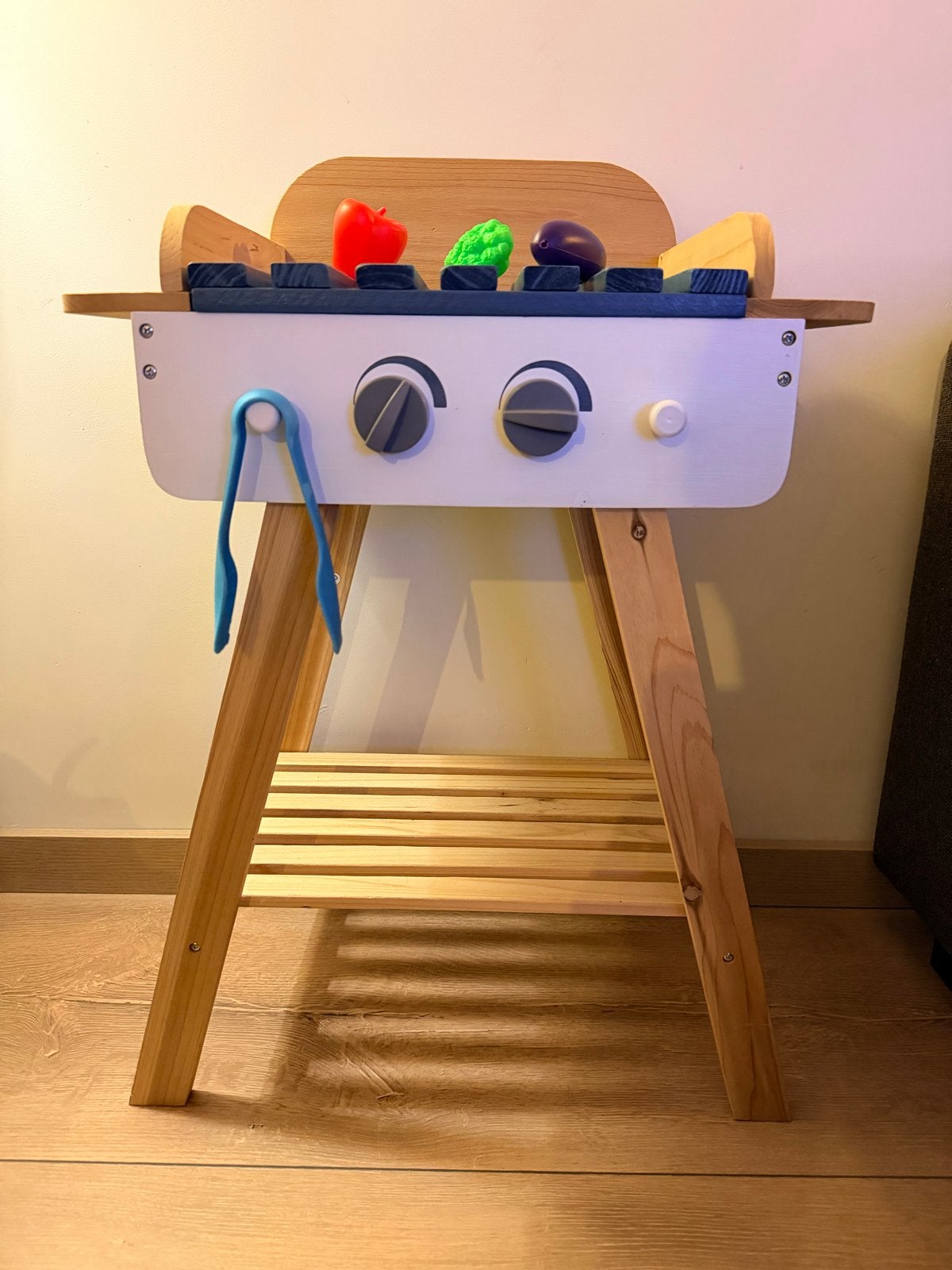 Houten speelgoed BBQ met een paar accessoires, Kinderen en Baby's, Ophalen, Nieuw