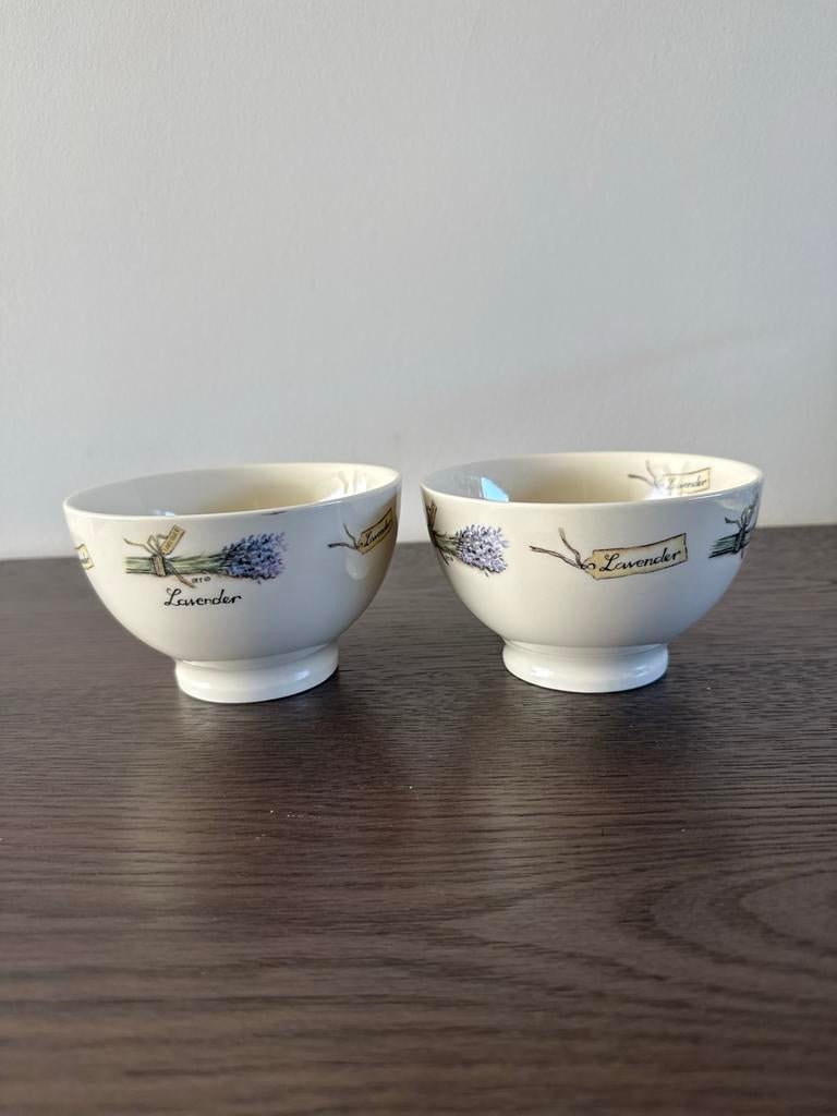 Set van 2 porseleinen schaaltjes 'Lavender' van Jet by ter S, Huis en Inrichting, Keuken | Servies, Ophalen of Verzenden, Overige stijlen