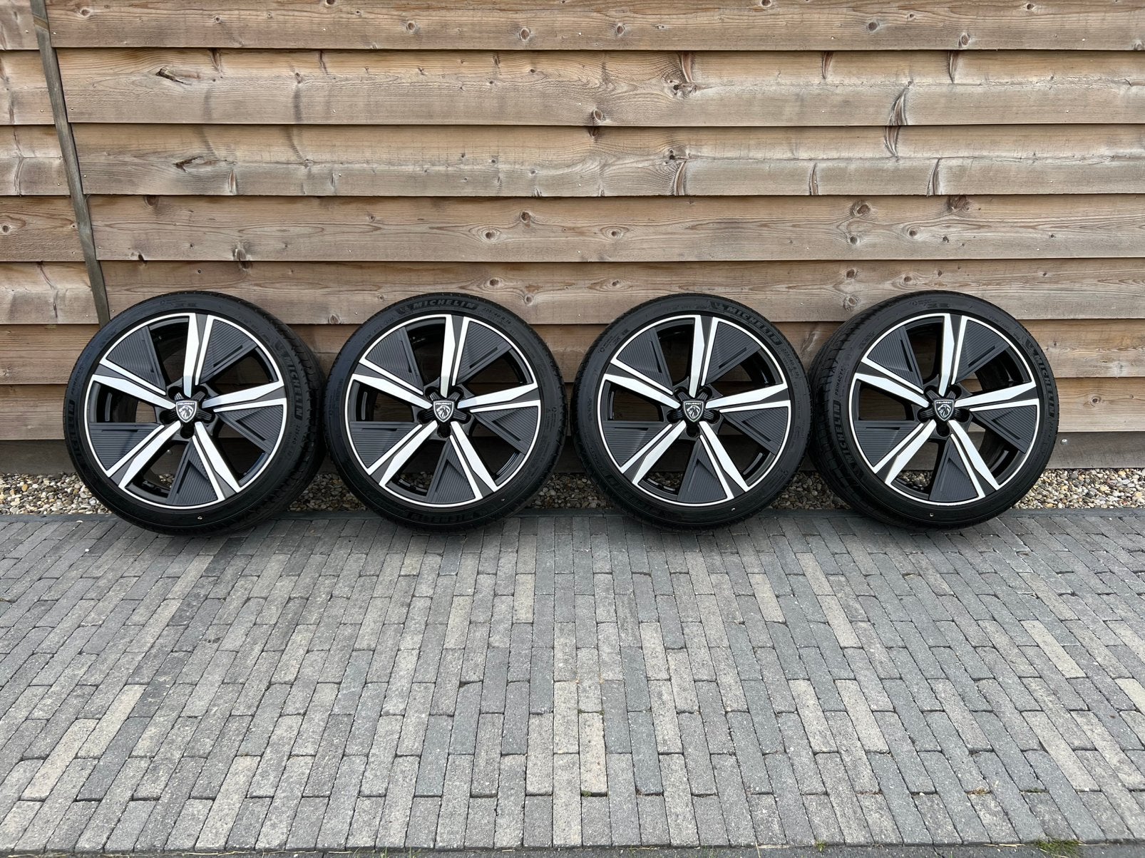 Org Peugeot 308 18” bi-color GT velgen Michelin zomerbanden, Ophalen, 18 inch, Gebruikt, Banden en Velgen