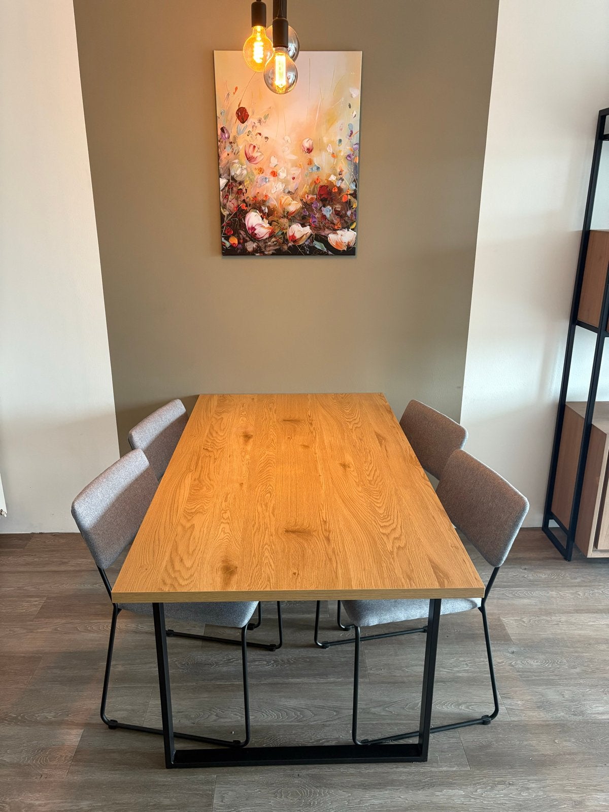 Eikenhouten eettafel met metalen onderstel, Ophalen, Gebruikt, 100 tot 150 cm, Eikenhout