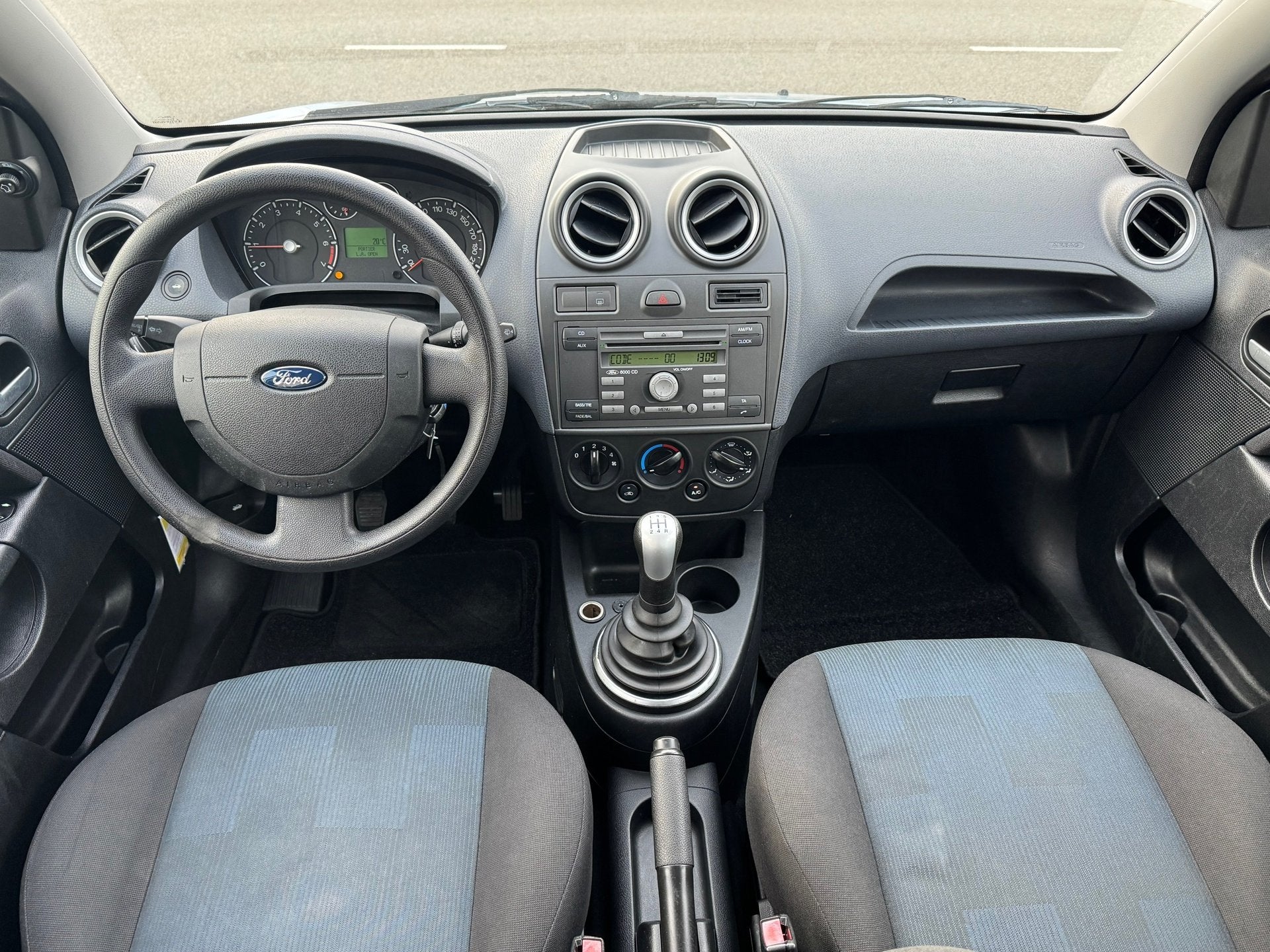 Ford Fiesta 1.3-8V Futura Nap Nieuw apk, 1299 cc, 4 cilinders, Blauw, Origineel Nederlands