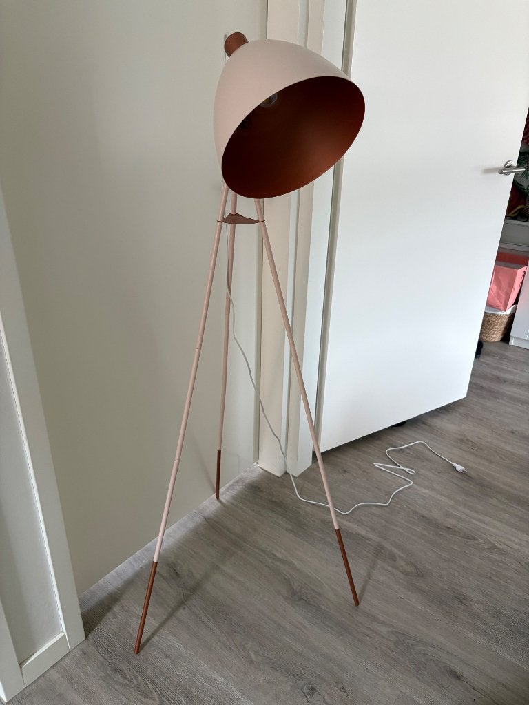 Metale lamp, Ophalen, Gebruikt, Roze, Metaal