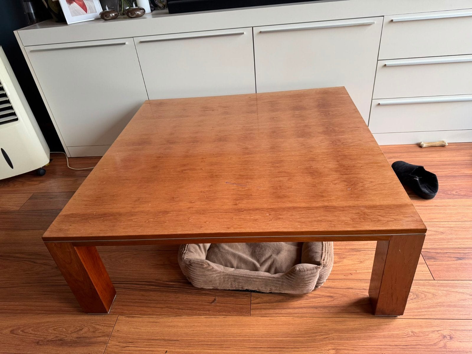 Houten salontafel met lichte gebruikssporen, Ophalen, Gebruikt, 50 tot 100 cm, Vierkant