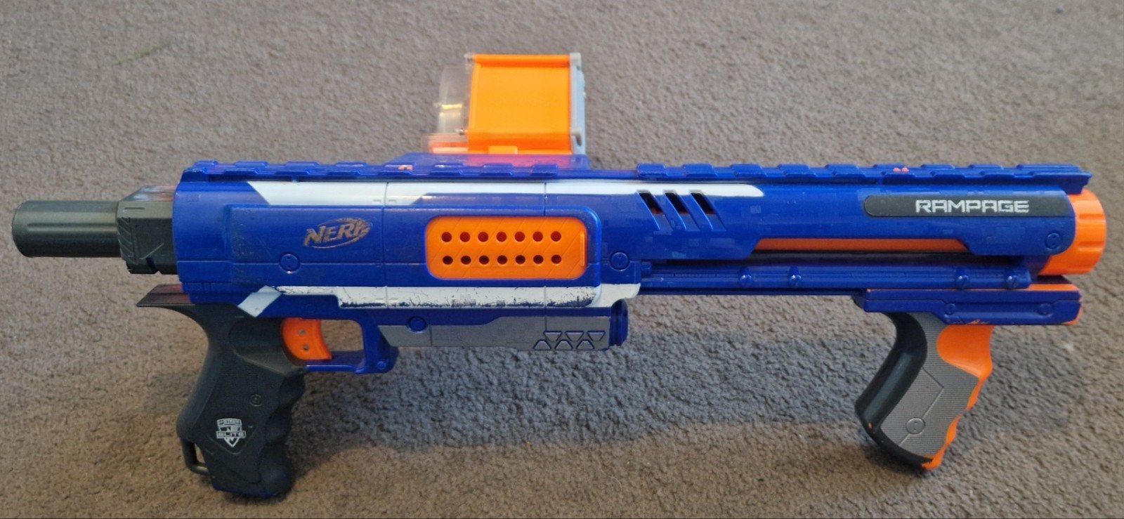 Nerf Rampage Blaster met magazijn, Ophalen of Verzenden, Gebruikt