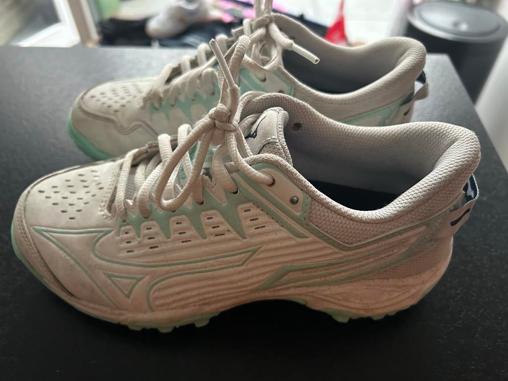 Mizuno hockeyschoenen maat 36, Sport en Fitness, Hockey, Ophalen, Gebruikt, Schoenen