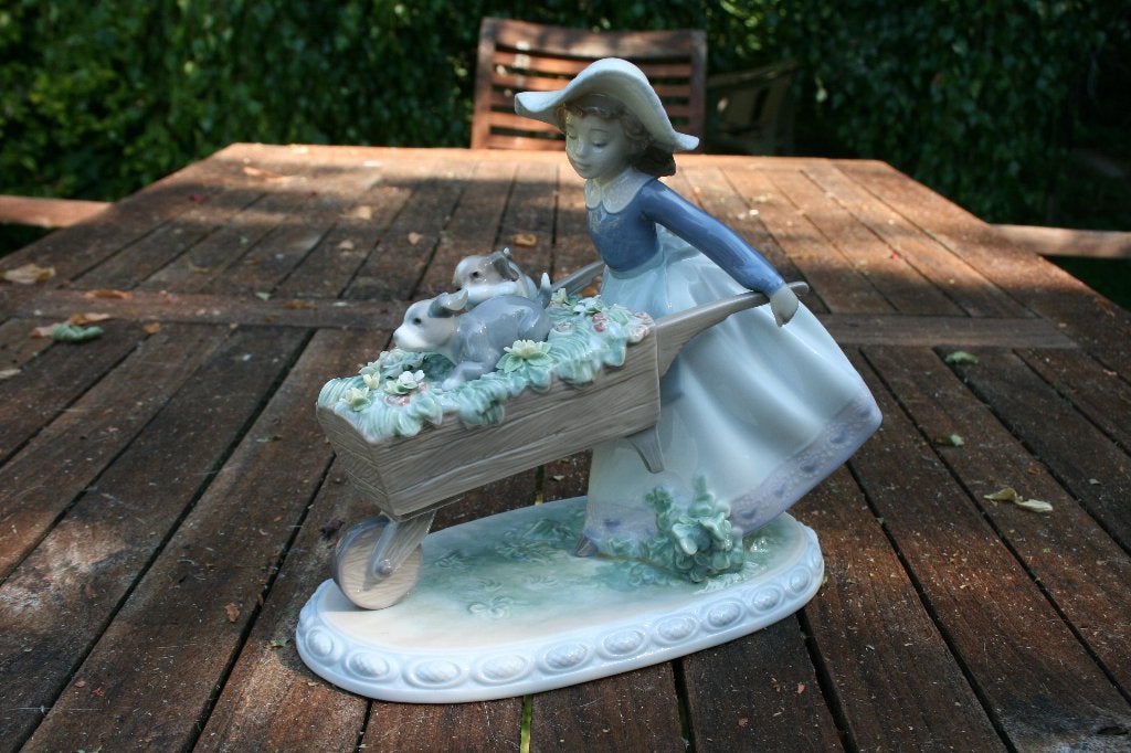 Lladro beeld 5460 A Barrow Of Fun, Ophalen of Verzenden