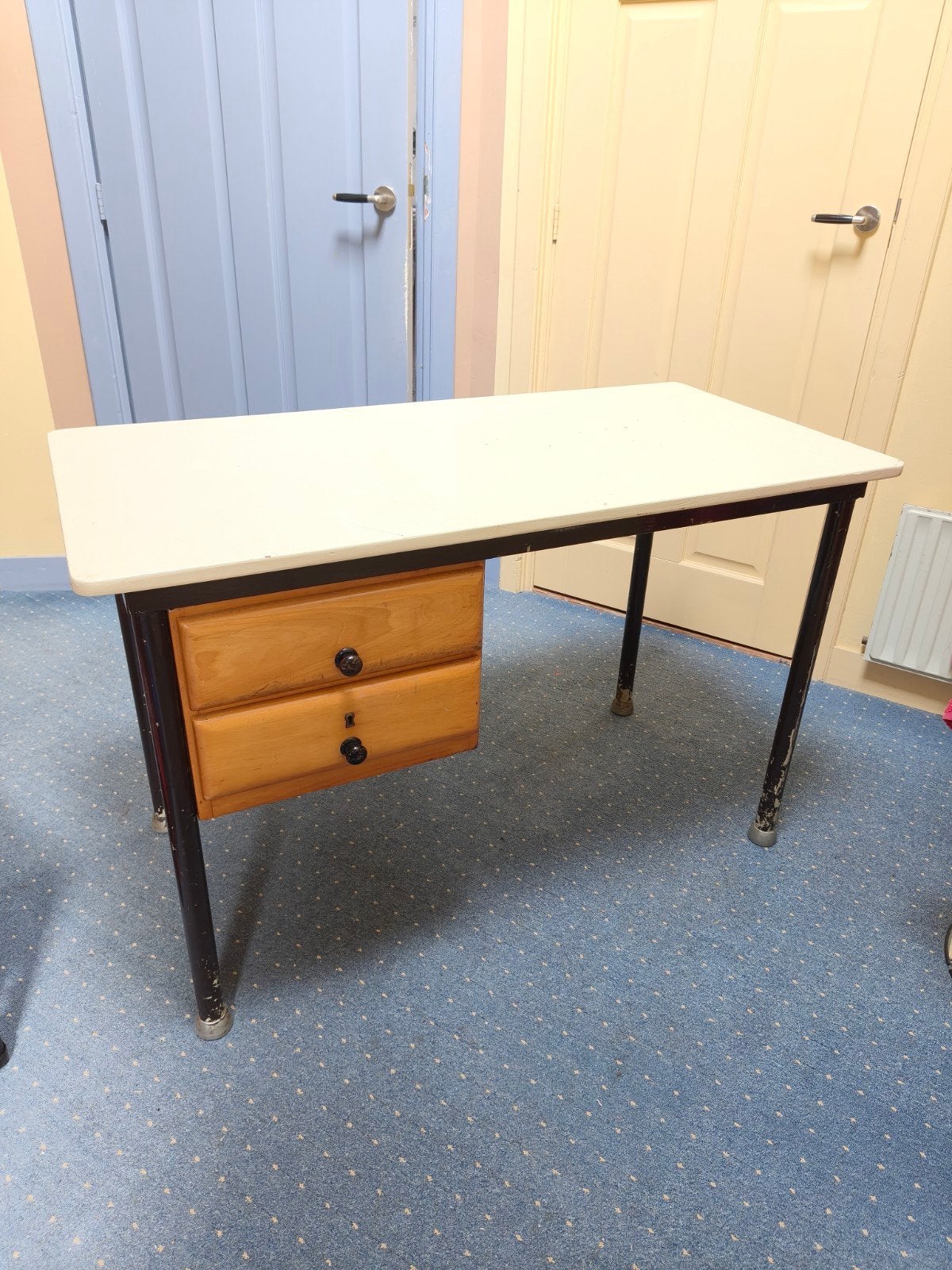 Vintage bureau met lades - Gebruikt, Huis en Inrichting, Ophalen, Overige typen, Gebruikt, Vintage