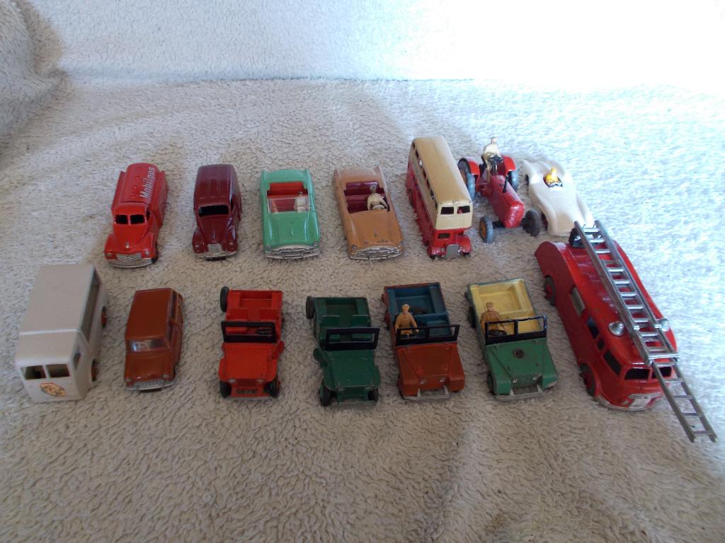 Jr 50/60. KAVEL DINKY TOYS * 14 STUKS IN 1 KOOP!, Ophalen of Verzenden, Gebruikt, Auto, Dinky Toys