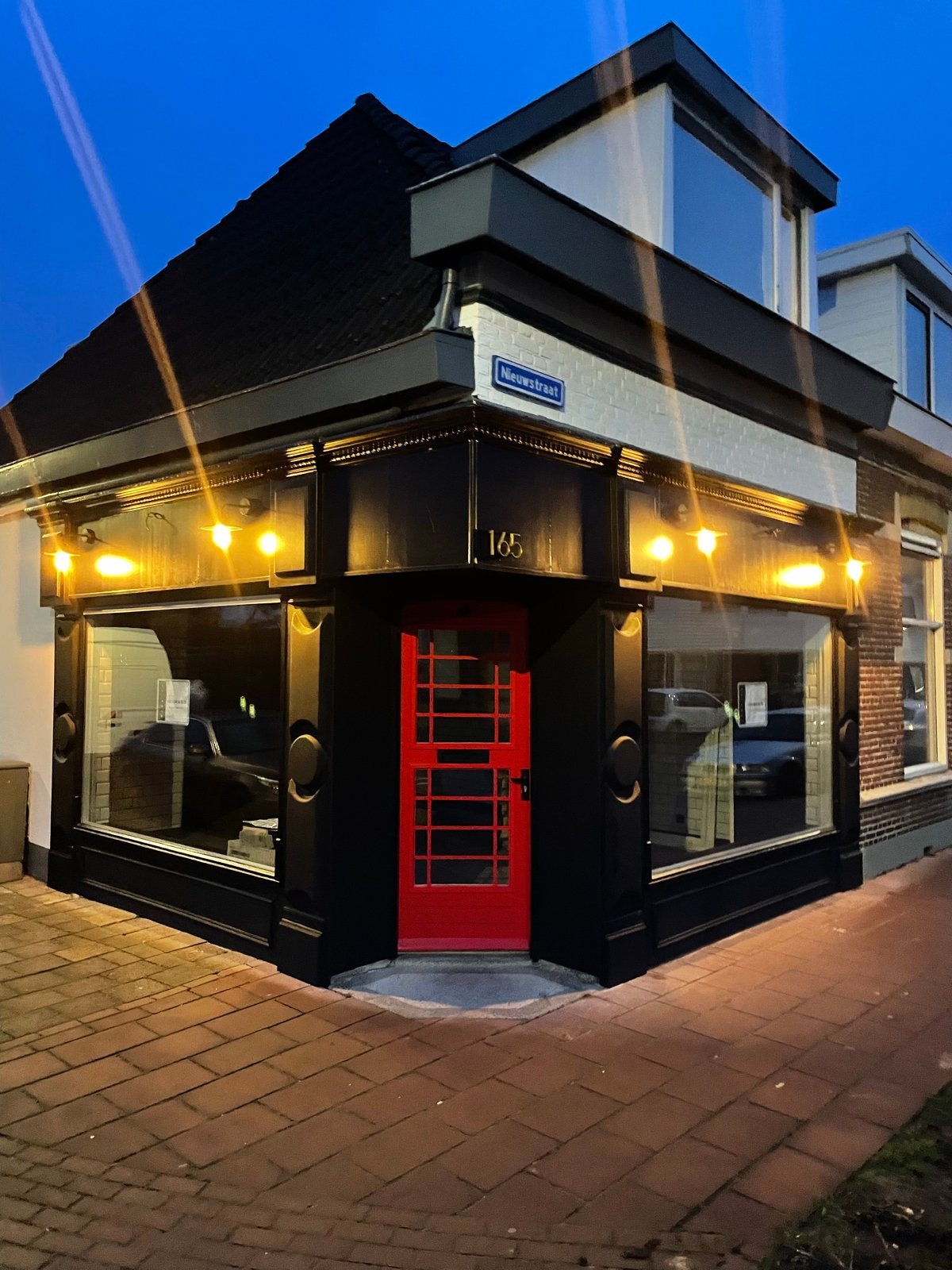 Mooi hoekpand in drukke winkelstraat Almelo te huur, Huur, Winkelruimte