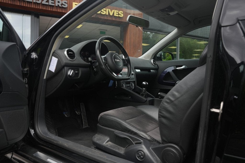 Audi A3 2.0 TFSI S3 quattro Ambition Air Ride Alcantara/Leer, Automatische klimaatregeling, Euro 5, Gebruikt, 4 cilinders
