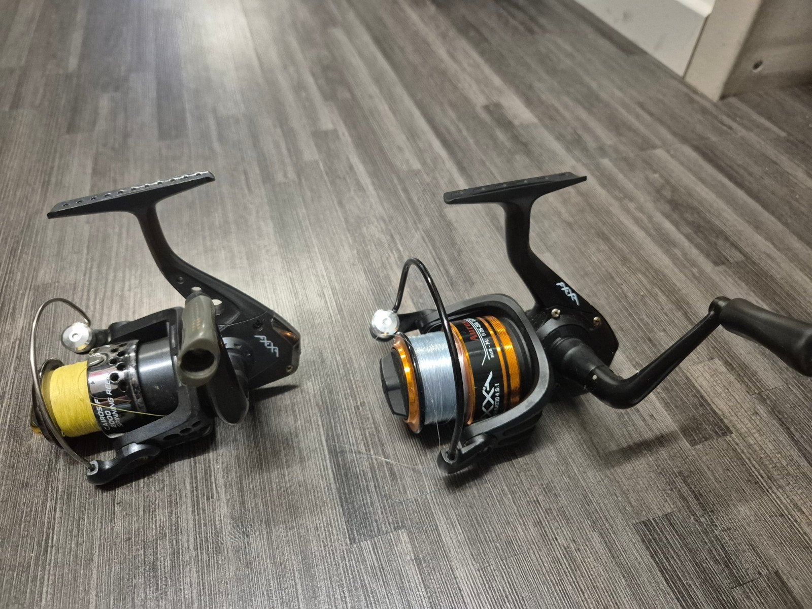Set van 2 vismolens: Aurus 3000 en Cairos F 2000, Ophalen, Gebruikt, Molen