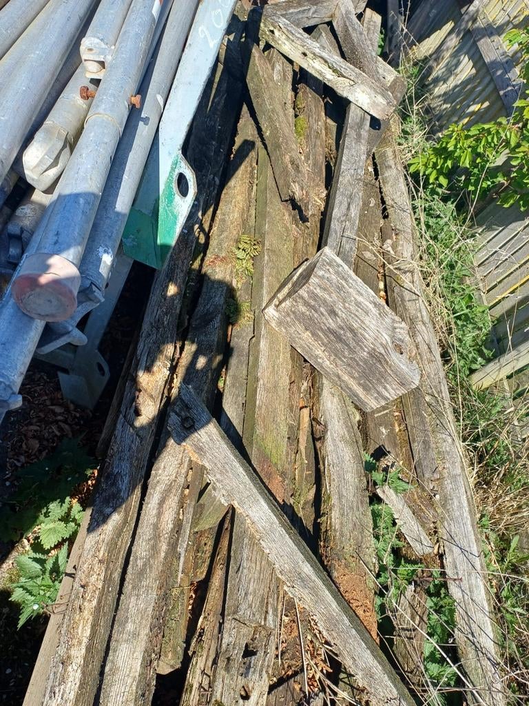 Gratis brandhout af te halen, Tuin en Terras, Minder dan 3 m³, Ophalen, Overige houtsoorten, Blokken