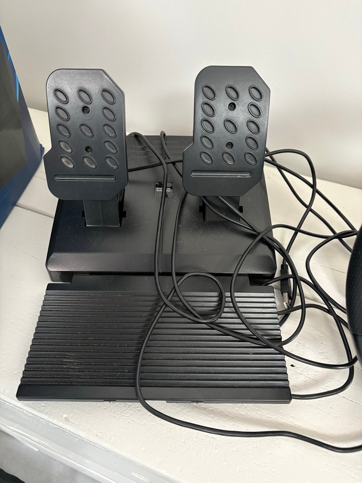 PS3/PS4 racestuur met pedalen - Hori Racing Wheel Apex, Ophalen of Verzenden, Zo goed als nieuw