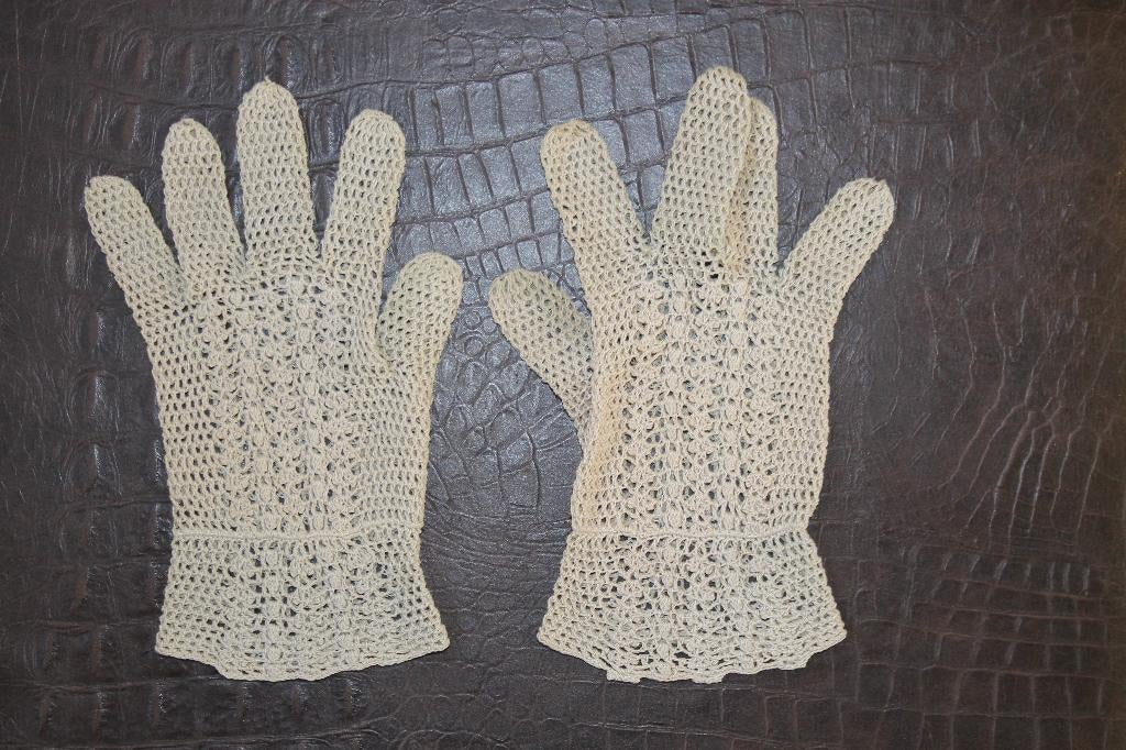 antieke handschoen, Antiek en Kunst, Ophalen of Verzenden, Dames