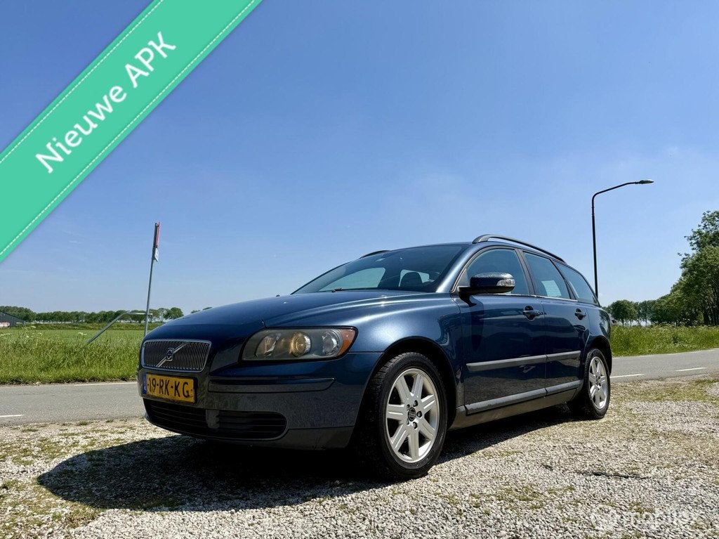 Volvo V50 1.8 Kinetic, BJ 2005, Airco, APK Juni 2027, Trekhk, Auto's, Voorwielaandrijving, 125 pk, Gebruikt, 4 cilinders