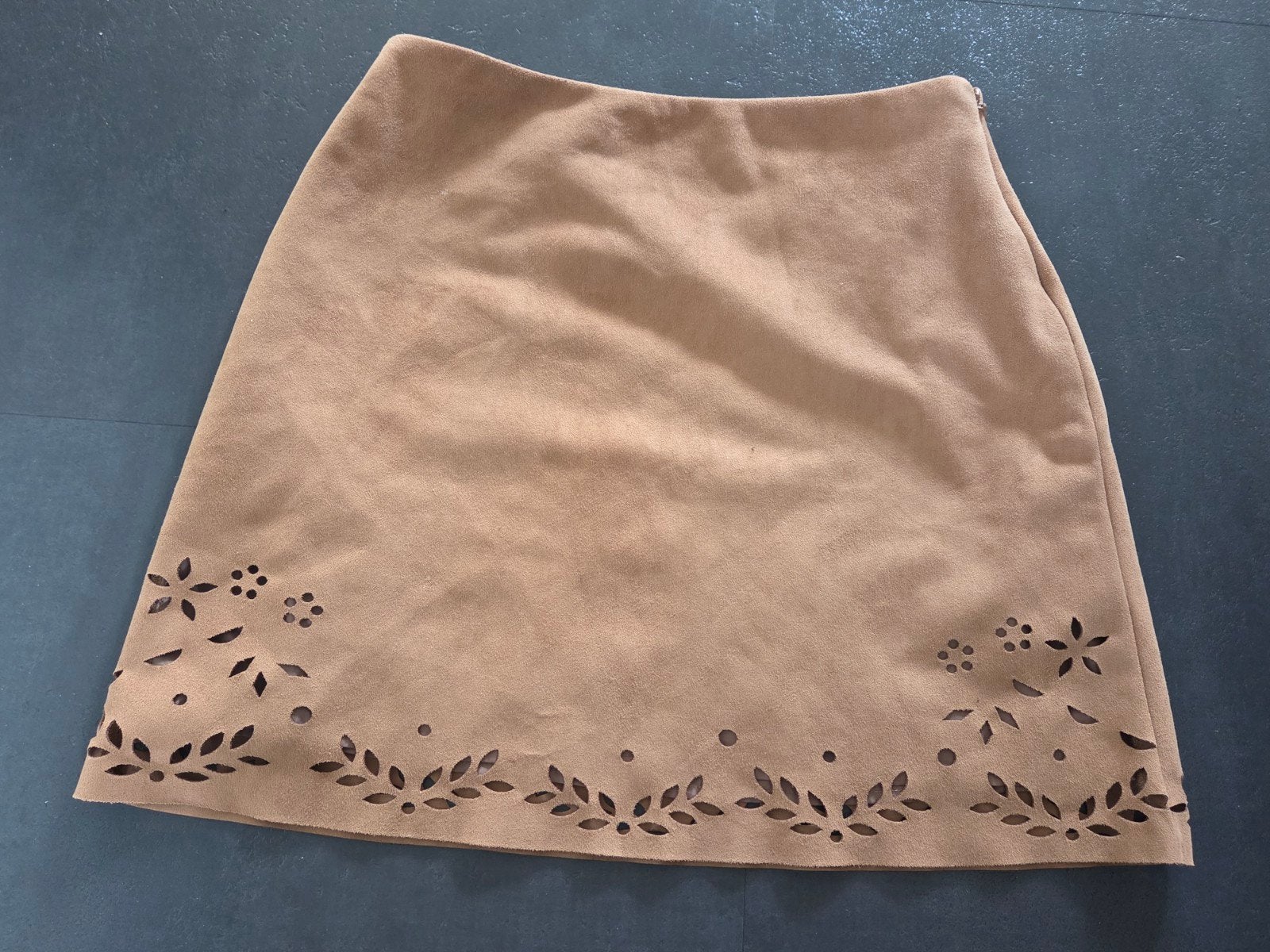 Primark lichtbruine nep suède rok met, mt 38, Maat 38/40 (M), Bruin, Primark, Ophalen of Verzenden
