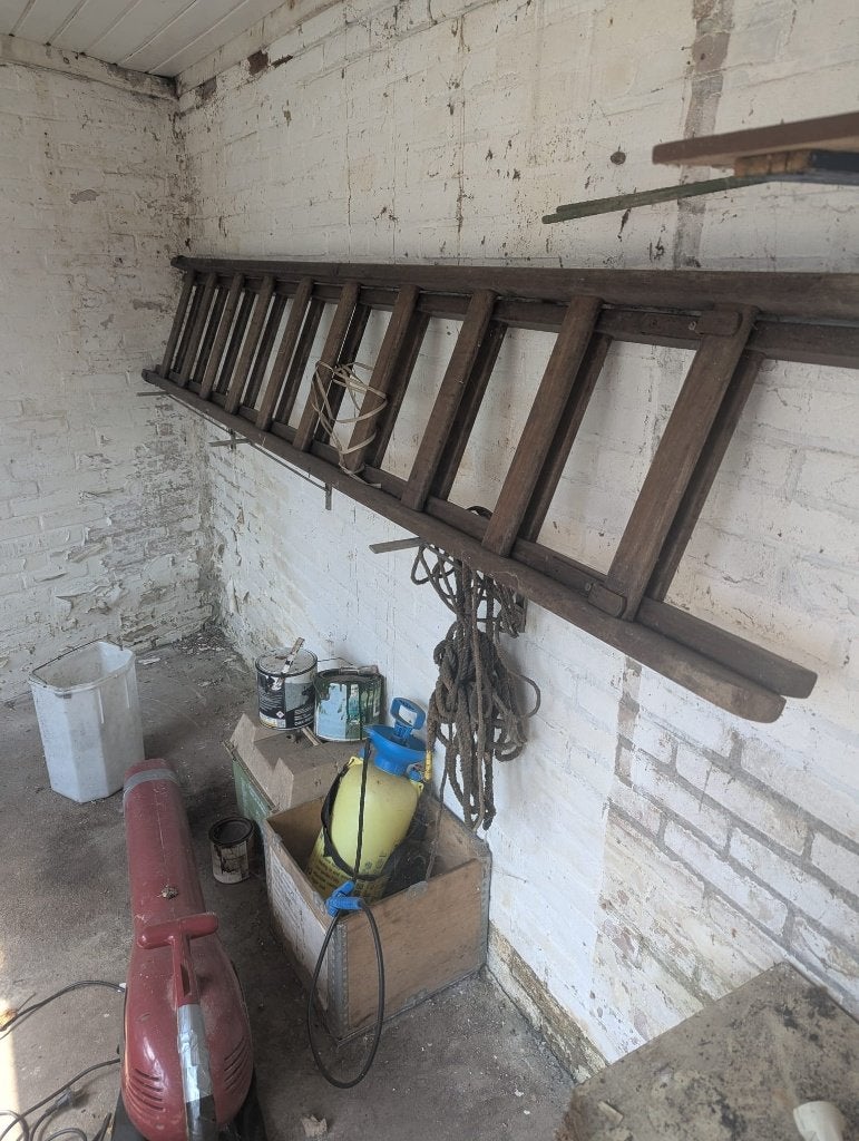 Hardhouten Schuifladder lengte 450 cm. en Gereedschap, Ophalen, Zo goed als nieuw, 4 meter of meer