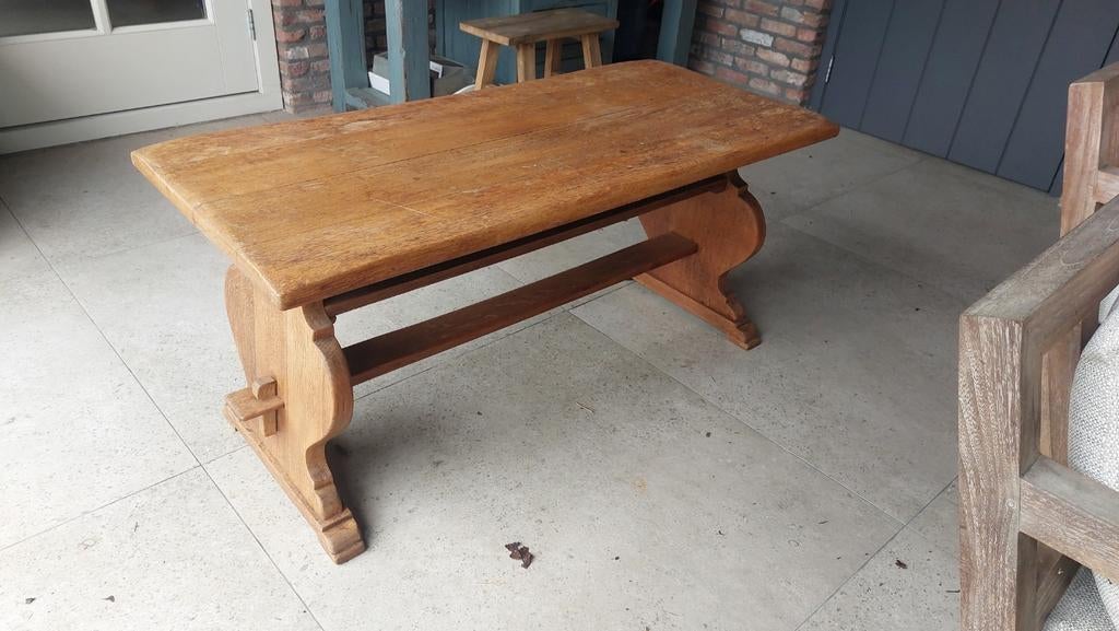 Eiken kloostertafel, Ophalen
