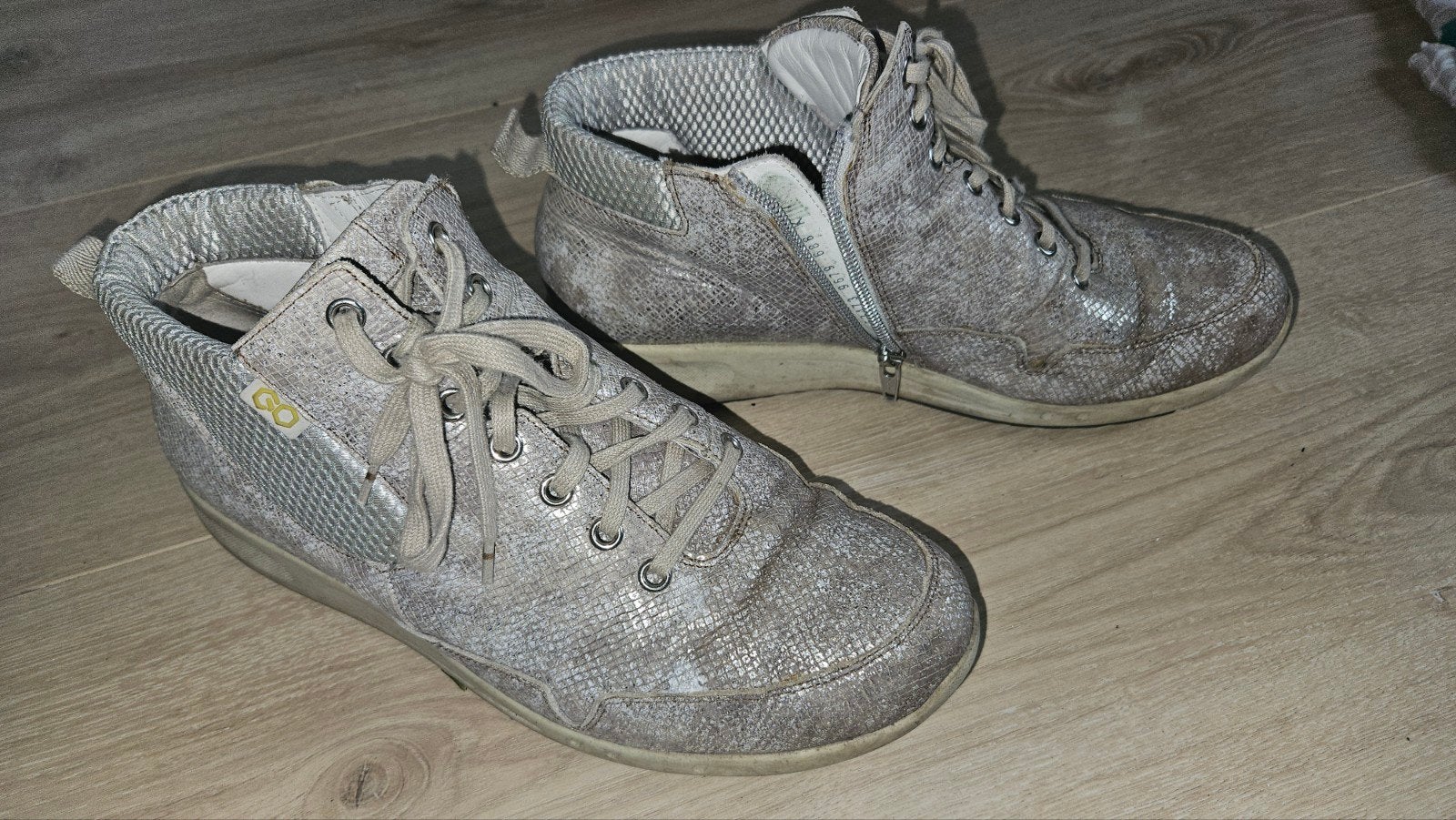 Durea Go champagnekleurige sneakers maat 7, Beige, Ophalen of Verzenden, Sneakers of Gympen, Durea Go