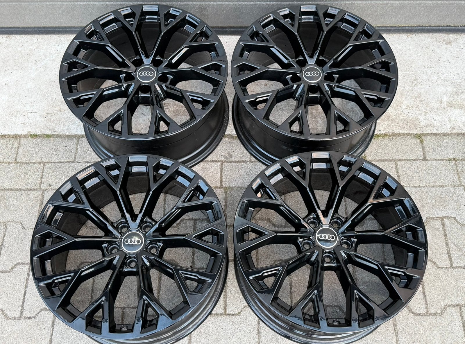 19” INCH RS3 Breedset AUDI Origineel 8Y 5x112 Zwart, Auto-onderdelen, Banden en Velgen, Velg(en), Nieuw, 235 mm, Zomerbanden