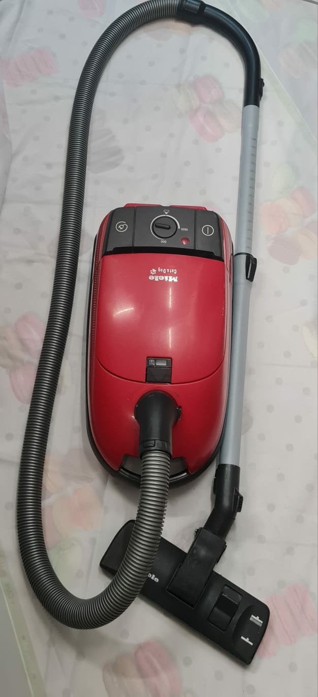 goede werkende miele stofzuiger zo goed als nieuw, Ophalen of Verzenden, Zo goed als nieuw