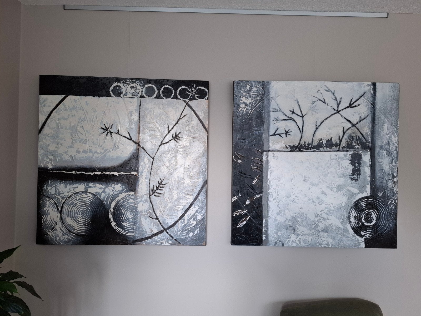 2 canvas schilderijen van cobra art company 100x100 cm, Ophalen